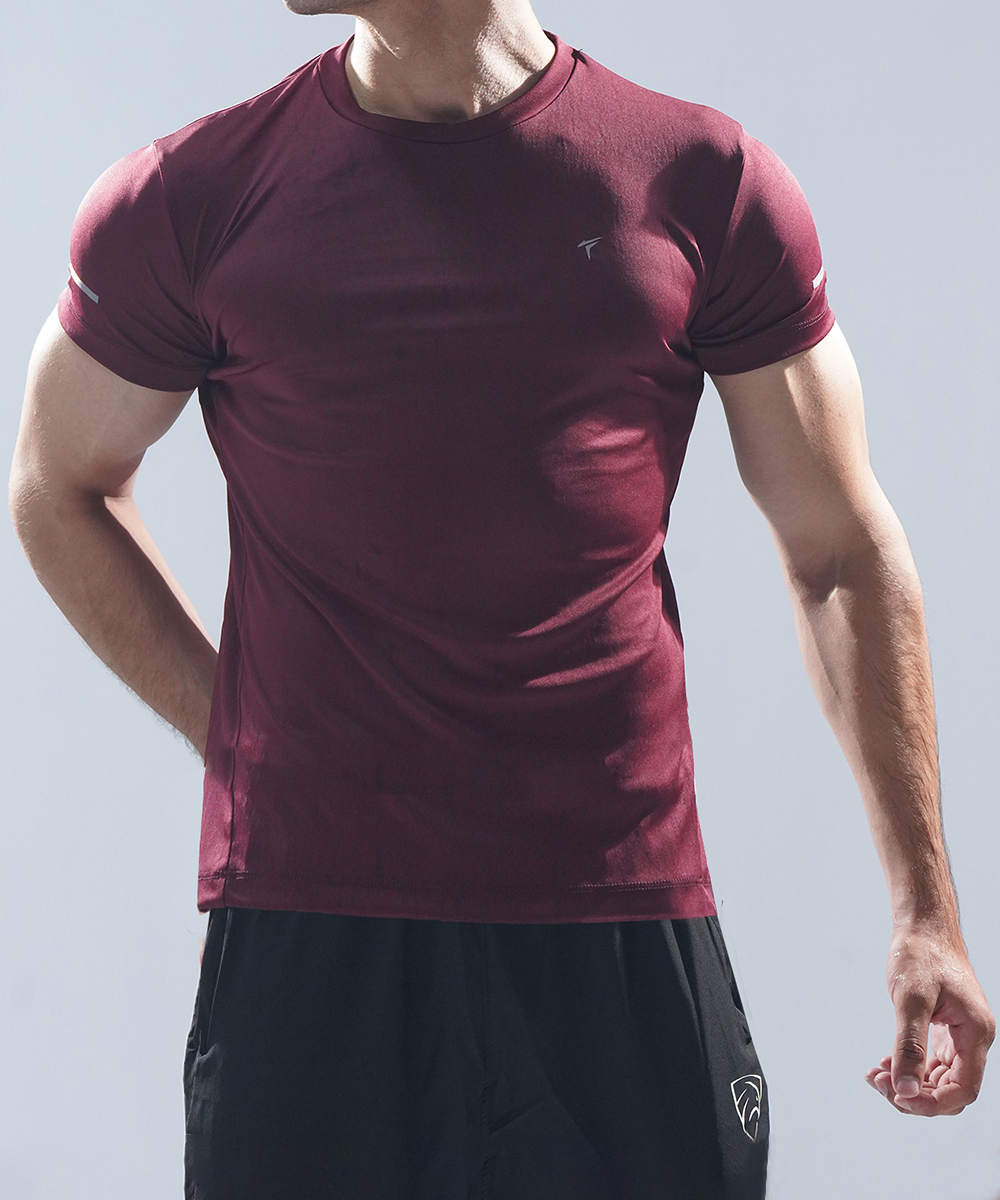 MAROON PERFORMANCE RUNNING TEE